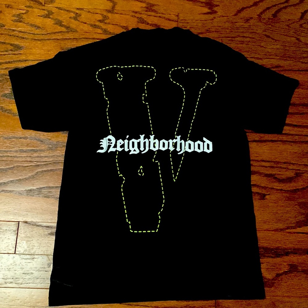 Black and green Vlone Neighborhood medium t-shirt